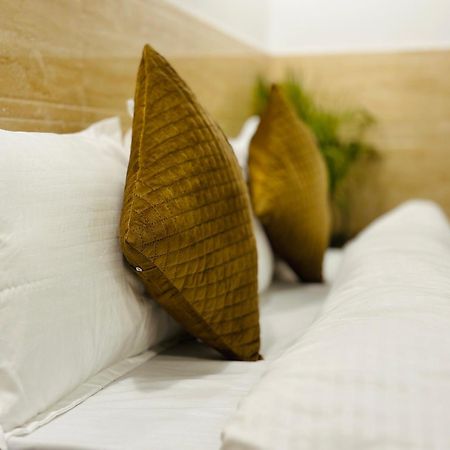 Hotel Relax In - Noida Sector 18 외부 사진