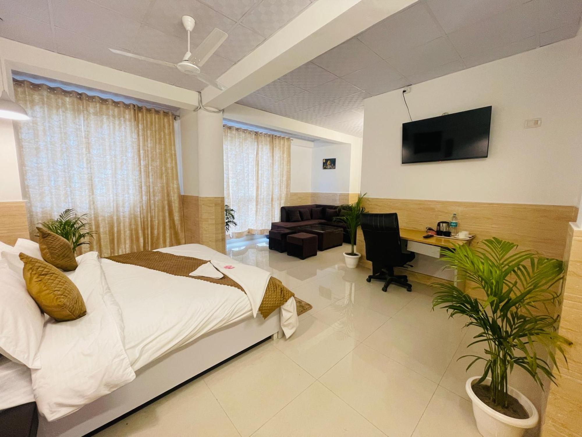 Hotel Relax In - Noida Sector 18 외부 사진