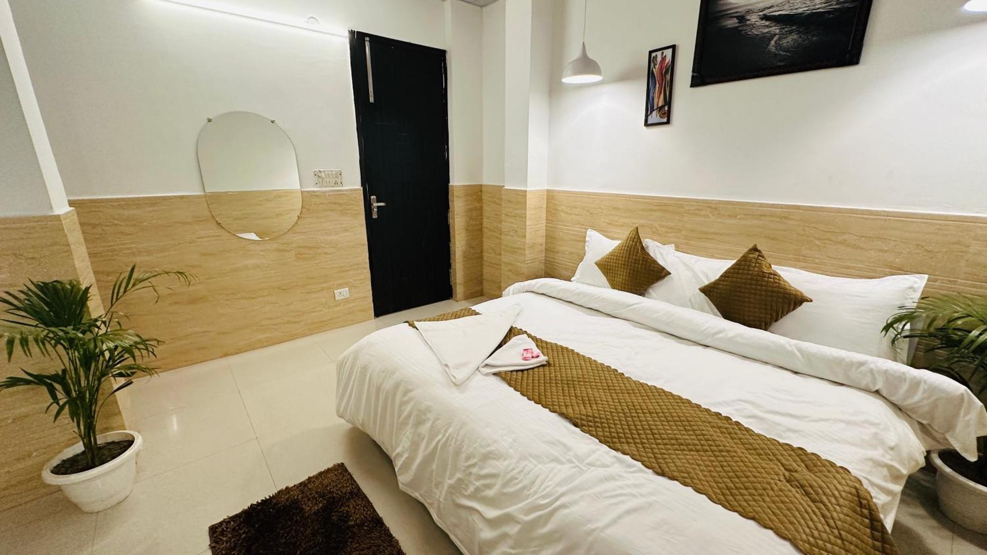 Hotel Relax In - Noida Sector 18 외부 사진